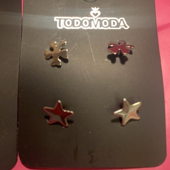 4 pairs Todomoda Earrings - Picture 4 of 7